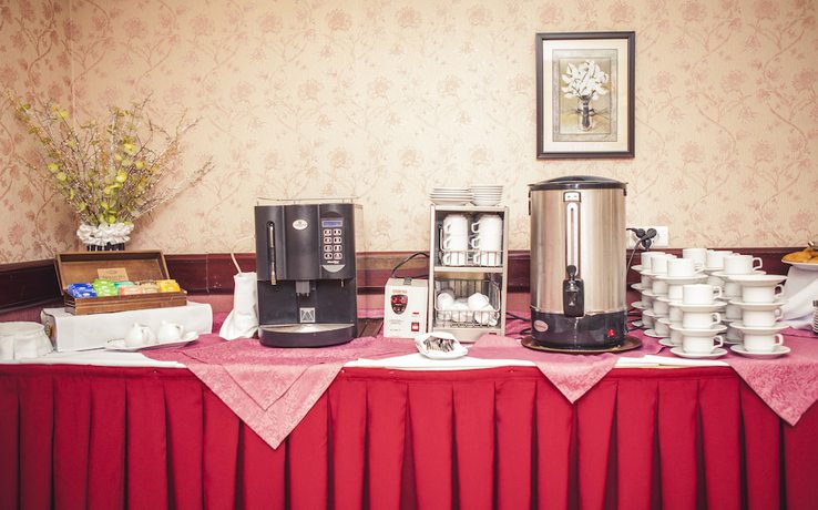 Imagen del bar/restaurante del Hotel Grand Hotel Victory. Foto 3