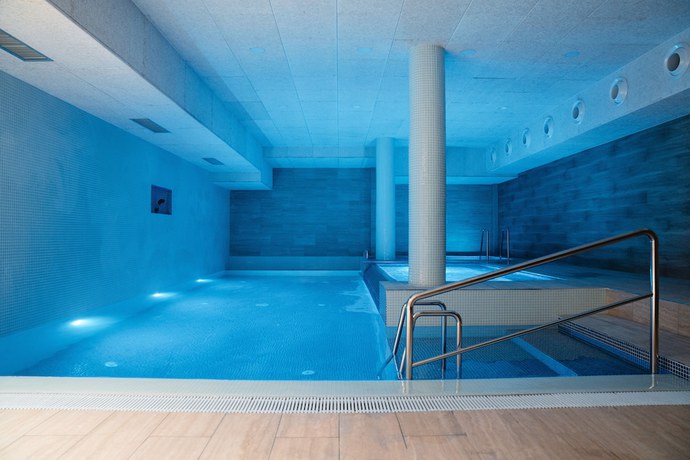 Imagen de la piscina del Hotel Grand Hotel Zagreb. Foto 18