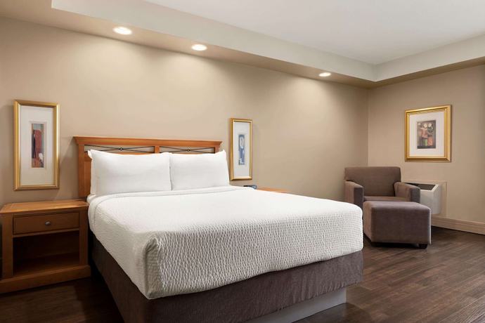 Imagen de la habitación del Hotel Grand Hotel and Conference Centre Calgary Airport, an Ascend Collection Hotel. Foto 3