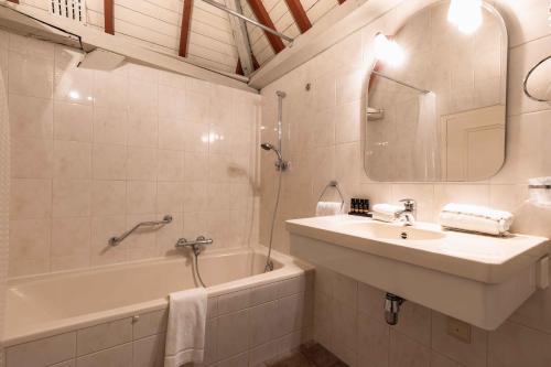Imagen de la habitación del Hotel Grand Hotel en R&eacute;sidence De Draak. Foto 8