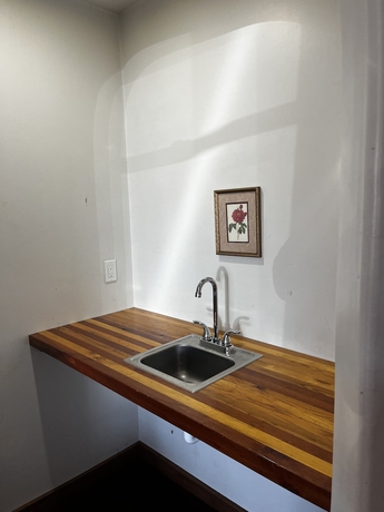 Imagen de la habitación del Hotel Grand Howell Inn. Foto 9