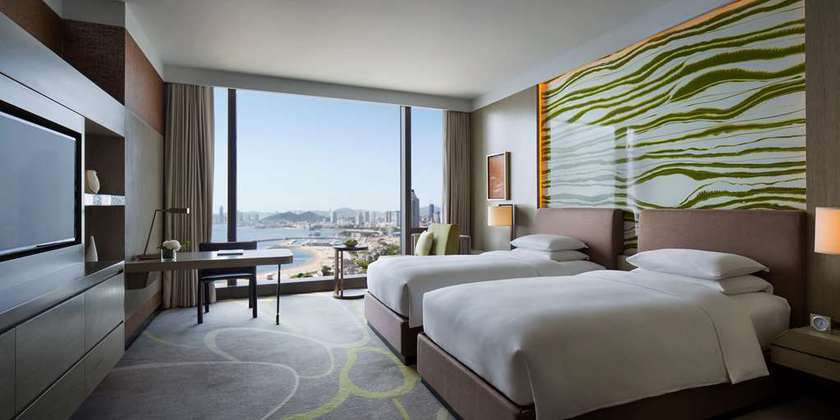 Imagen de la habitación del Hotel Grand Hyatt Dalian. Foto 10