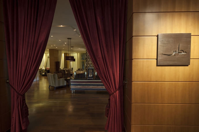 Imagen del bar/restaurante del Hotel Grand Hyatt Doha and Villas. Foto 5