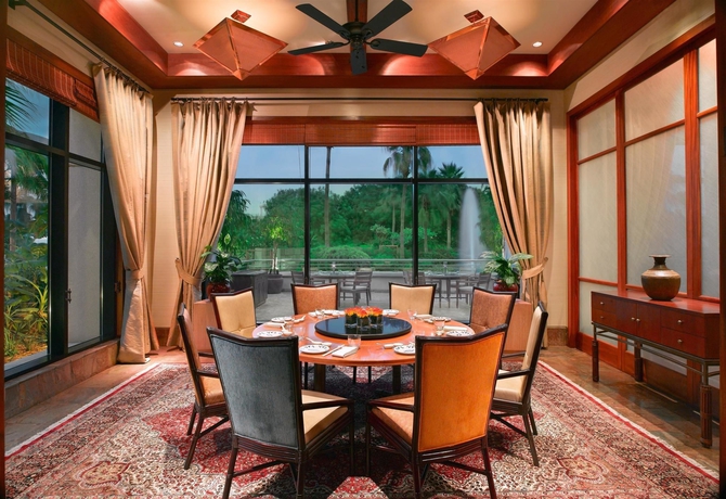 Imagen del bar/restaurante del Hotel Grand Hyatt Dubai. Foto 4