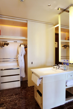 Imagen de la habitación del Hotel Grand Hyatt Guangzhou. Foto 5