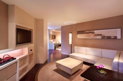 Imagen de la habitación del Hotel Grand Hyatt Guangzhou. Foto 6
