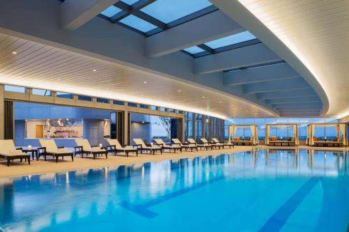 Imagen de la piscina del Hotel Grand Hyatt Incheon. Foto 10