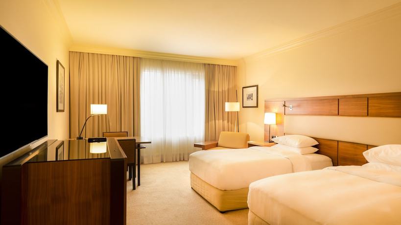 Imagen de la habitación del Hotel Grand Hyatt Istanbul. Foto 8