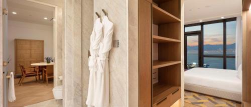 Imagen de la habitación del Hotel Grand Hyatt Izmir IstinyePark. Foto 11