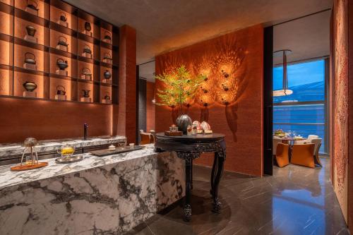 Imagen del bar/restaurante del Hotel Grand Hyatt Kunming. Foto 5