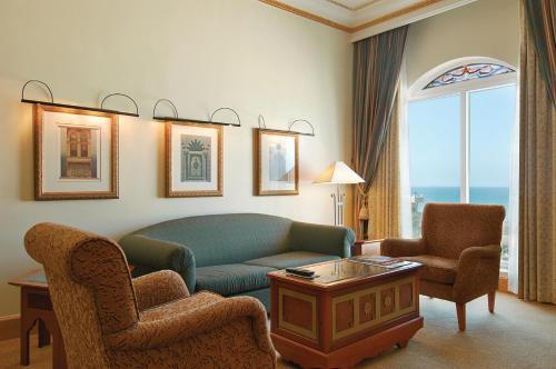 Imagen de la habitación del Hotel Grand Hyatt Muscat. Foto 16