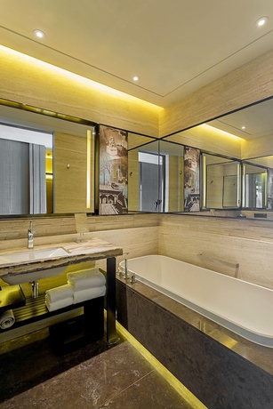 Imagen de la habitación del Hotel Grand Hyatt Shenyang. Foto 10