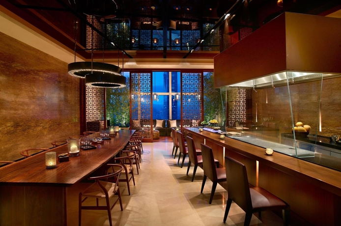 Imagen del bar/restaurante del Hotel Grand Hyatt Shenzhen. Foto 3