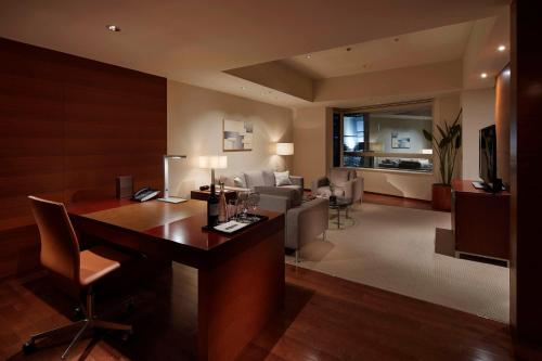 Imagen de la habitación del Hotel Grand Hyatt Tokyo. Foto 12