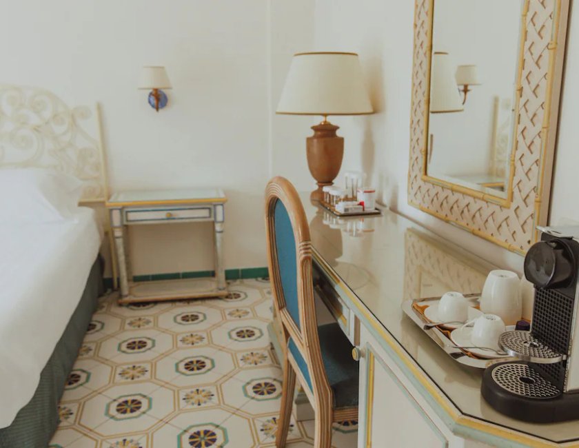 Imagen de la habitación del Hotel Grand Il Moresco and Spa. Foto 6