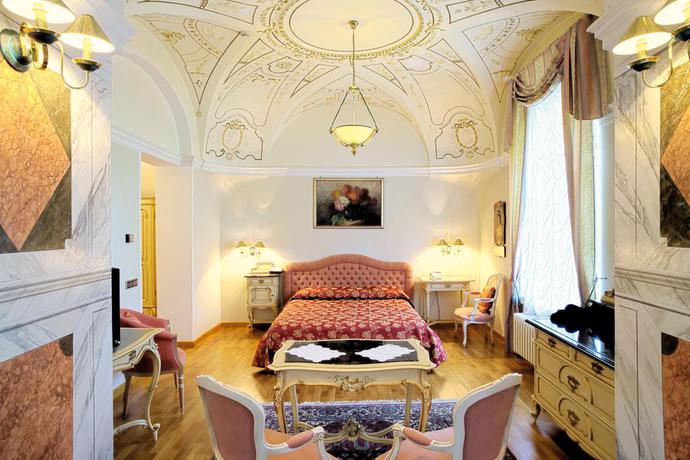 Imagen de la habitación del Hotel Grand Imperial. Foto 7