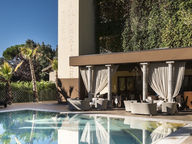 Imagen de la piscina del Hotel Grand Imperiale. Foto 18