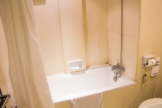 Imagen de la habitación del Hotel Grand Inn, Bangkok. Foto 12