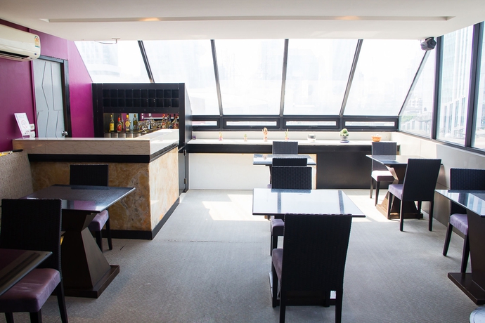 Imagen del bar/restaurante del Hotel Grand Inn, Bangkok. Foto 5