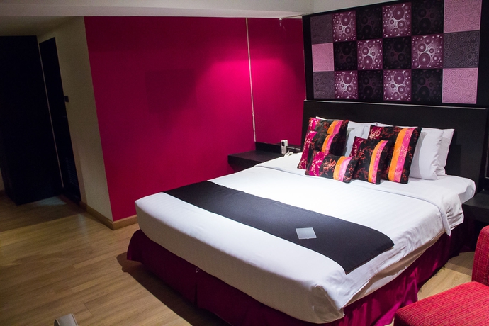 Imagen de la habitación del Hotel Grand Inn, Bangkok. Foto 16