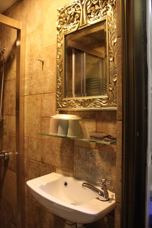 Imagen de la habitación del Hotel Grand Inn, Chung King Mansion. Foto 2