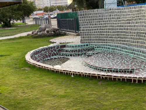 Imagen de los exteriores del Hotel Grand Inn. Foto 17