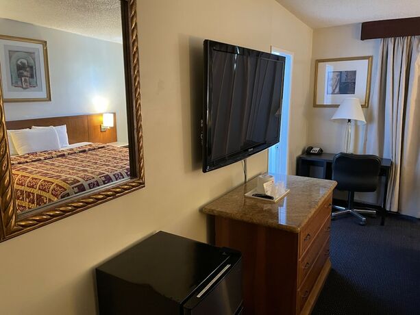 Imagen de la habitación del Hotel Grand Inn, Fullerton. Foto 27