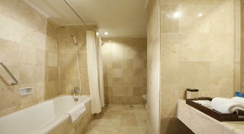 Imagen de la habitación del Hotel Grand Inna Malioboro. Foto 13