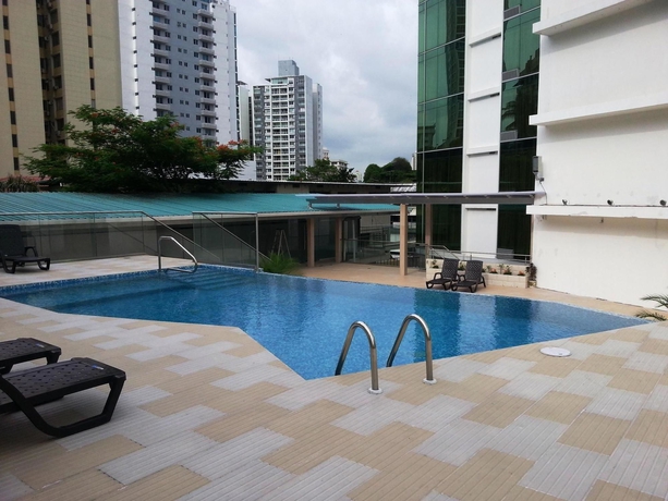 Imagen de la piscina del Hotel Grand International, PANAMA. Foto 5