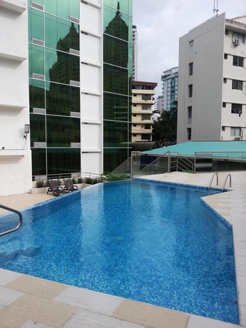 Imagen de la piscina del Hotel Grand International, PANAMA. Foto 6