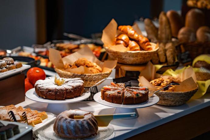 Imagen del bar/restaurante del Hotel Grand International, Praga. Foto 6