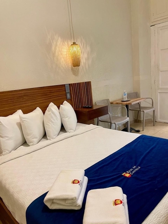 Imagen de la habitación del Hotel Grand Isitia. Foto 2