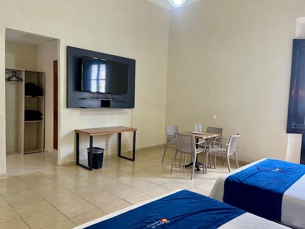 Imagen de la habitación del Hotel Grand Isitia. Foto 5