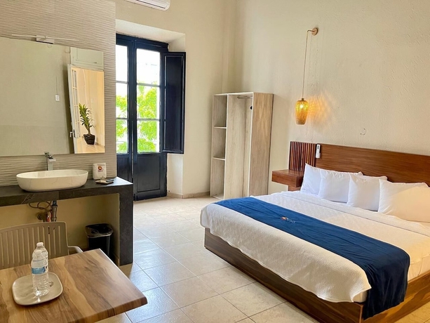 Imagen de la habitación del Hotel Grand Isitia. Foto 6