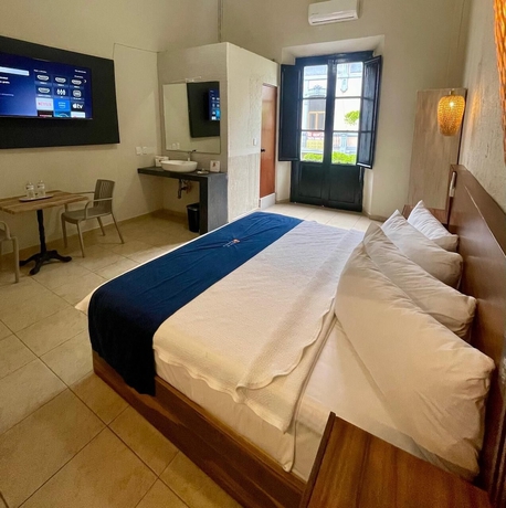 Imagen de la habitación del Hotel Grand Isitia. Foto 7