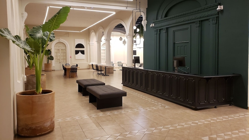 Imagen de los interiores del Hotel Grand Isitia. Foto 17