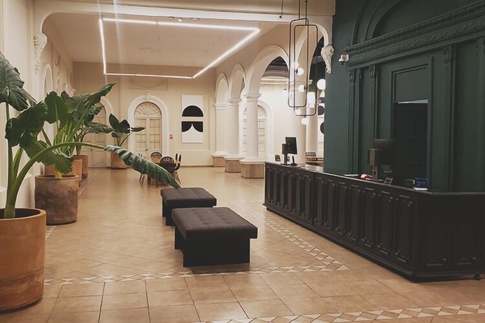 Imagen de los interiores del Hotel Grand Isitia. Foto 18