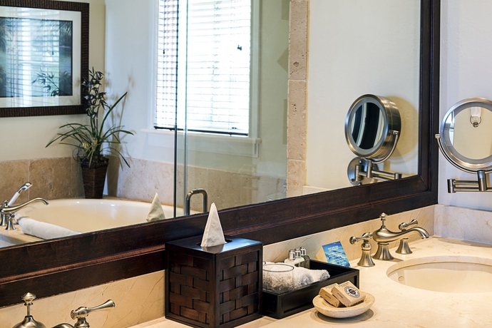 Imagen de la habitación del Hotel Grand Isle Resort and Residence. Foto 4