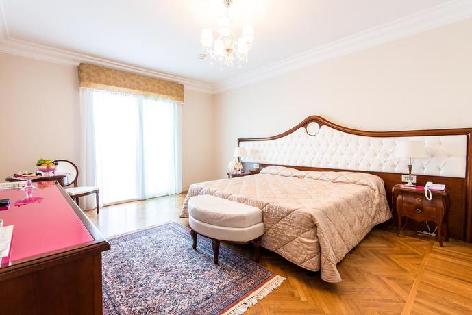 Imagen de la habitación del Hotel Grand Italia, Cluj-Napoca . Foto 11
