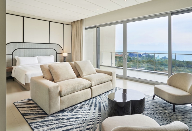 Imagen de la habitación del Hotel Grand Josun Jeju. Foto 12