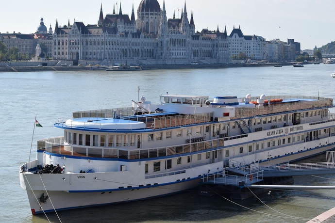 Imagen general del Hotel Grand Jules Boat Budapest. Foto 4