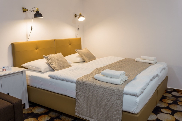 Imagen de la habitación del Hotel Grand Jules Boat Budapest. Foto 9