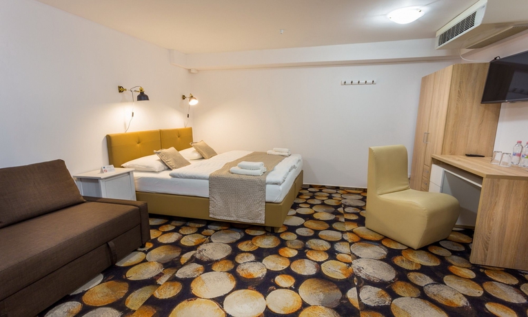 Imagen de la habitación del Hotel Grand Jules Boat Budapest. Foto 10