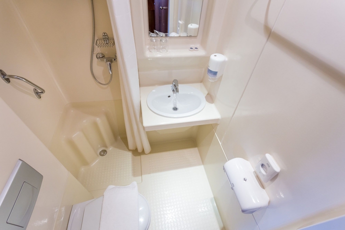 Imagen de la habitación del Hotel Grand Jules Boat Budapest. Foto 11