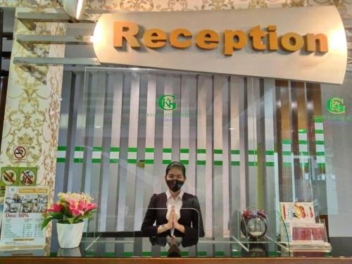 Imagen general del Hotel Grand Kartika. Foto 8