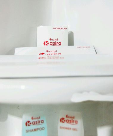 Imagen de los interiores del Hotel Grand Kasira. Foto 19