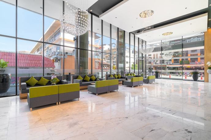 Imagen de los interiores del Hotel Grand Kata VIP - Kata Beach. Foto 18