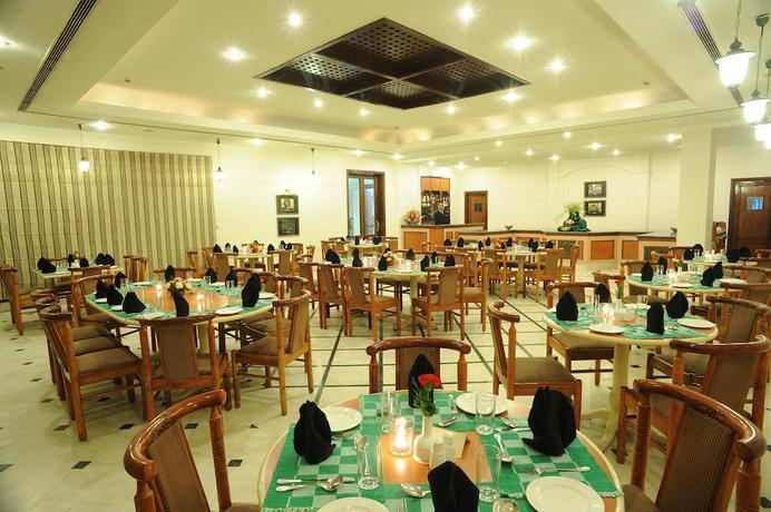 Imagen del bar/restaurante del Hotel Grand Kathmandu. Foto 3