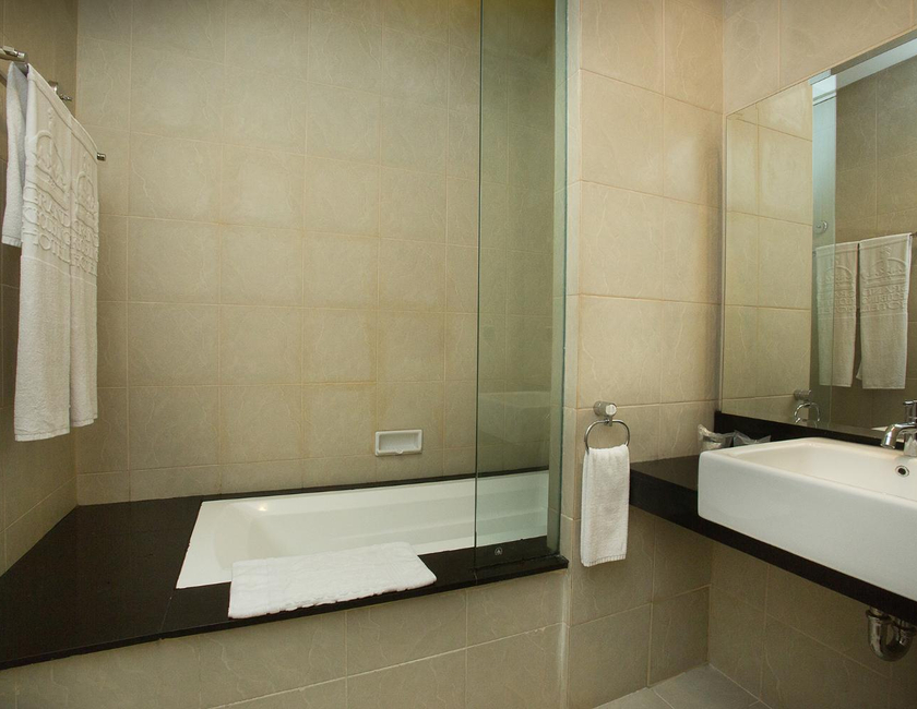 Imagen general del Hotel Grand Kecubung. Foto 10