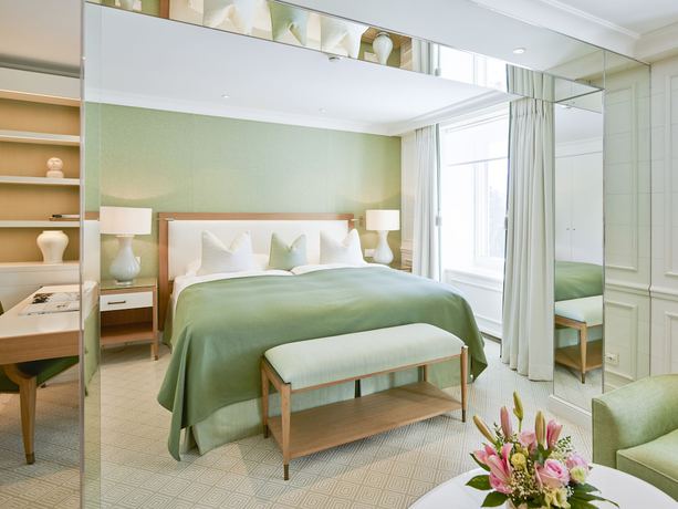 Imagen de la habitación del Hotel Grand Kronenhof. Foto 6